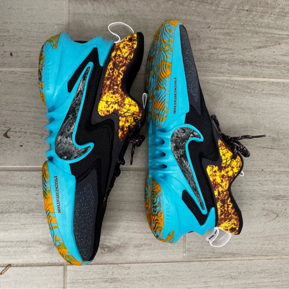 Nike Cosmic Unity 2 We Fly to Defy All Star Game size 12.5
